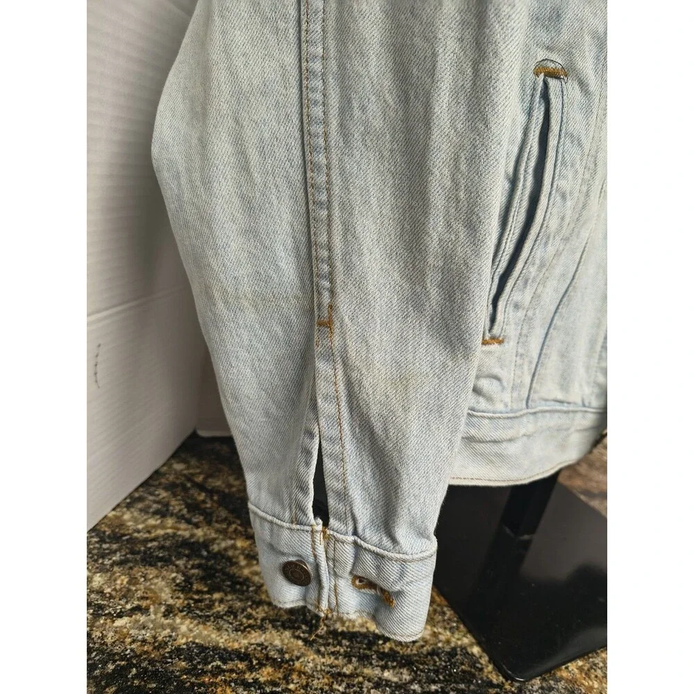 Vintage 1988 LEVI'S 70507 0234 Jean Jacket Size L USA Trucker Denim Light Blue